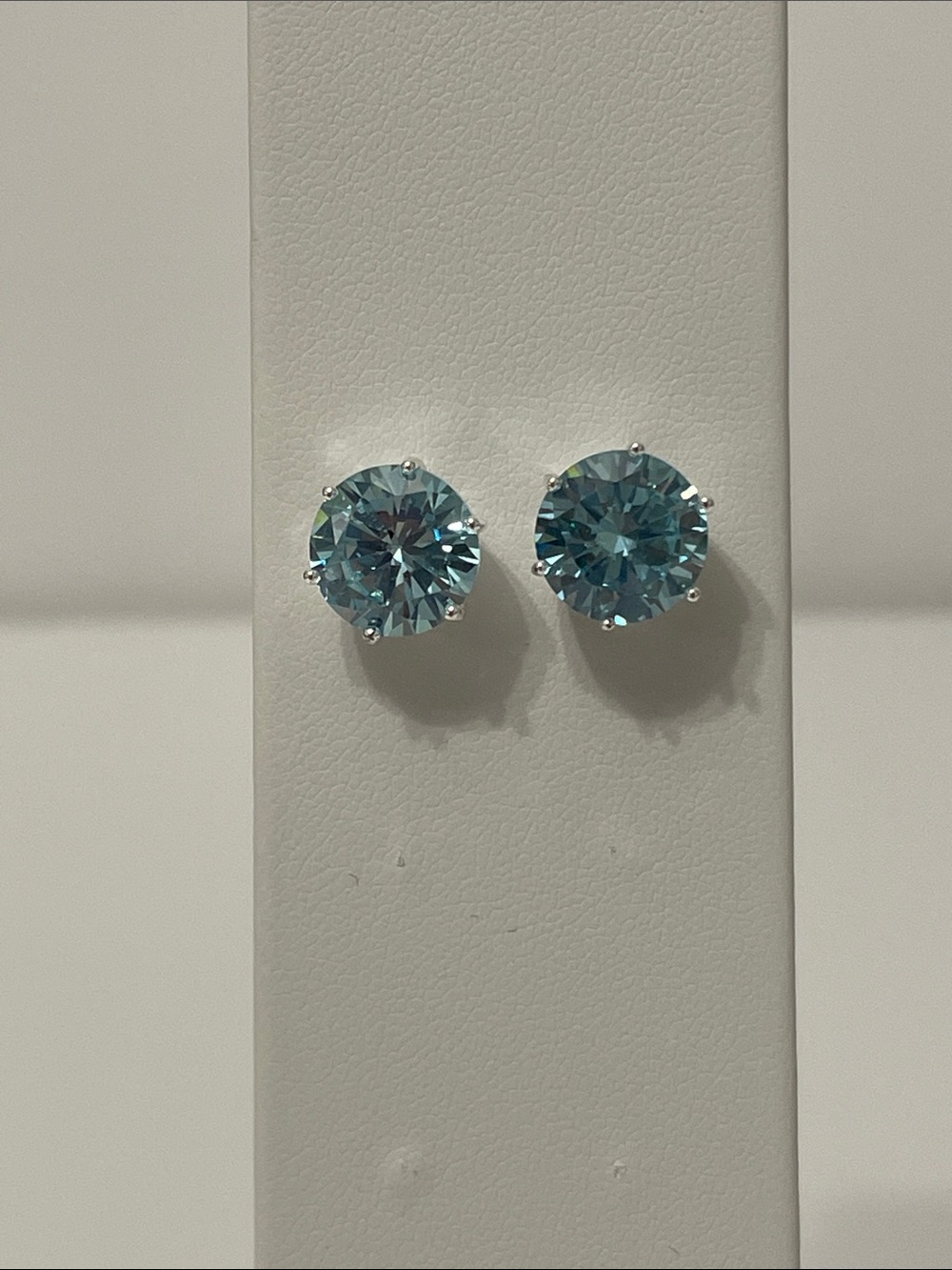 Vintage Joan Rivers Classics Collection Silver-Tone 10mm Blue Stud Earrings